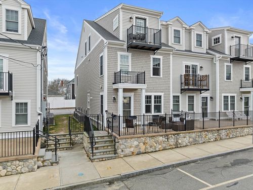 unit-2-25 Howland St, Plymouth, MA, 02360-4997 | Card Image