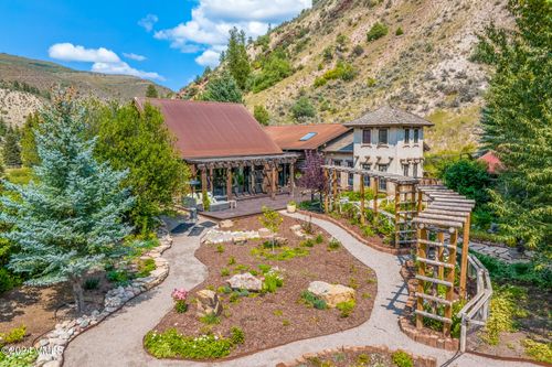 1644 Squaw Creek Rd, Edwards, CO, 81632-5460 | Card Image