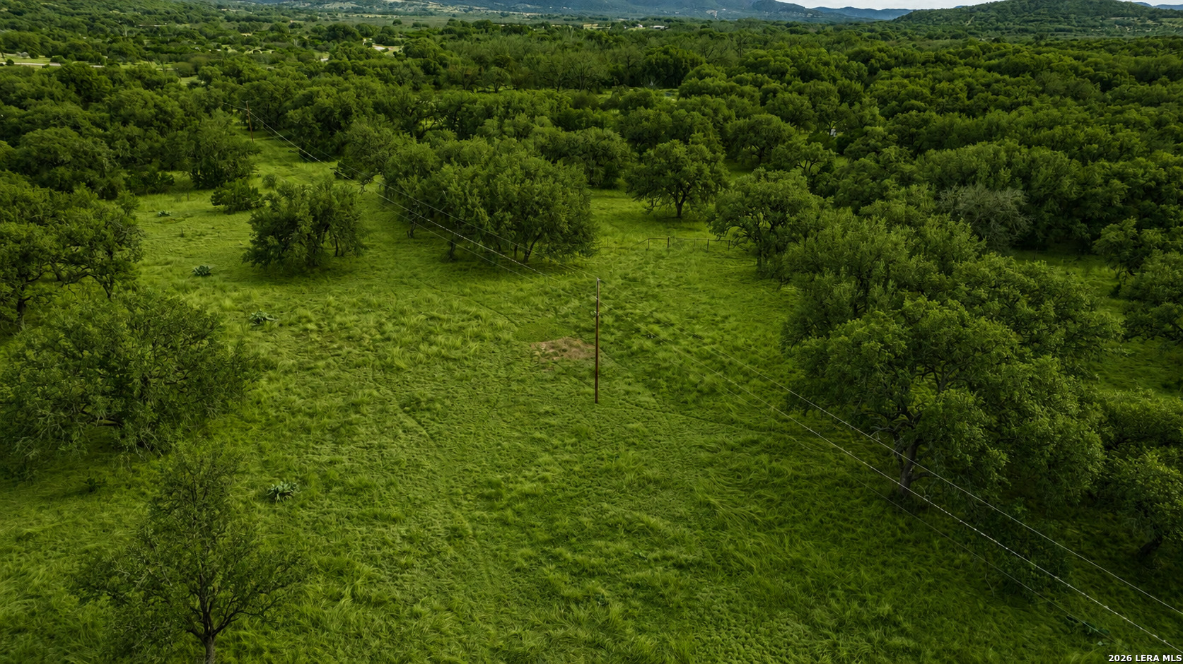 Land in Leakey 5