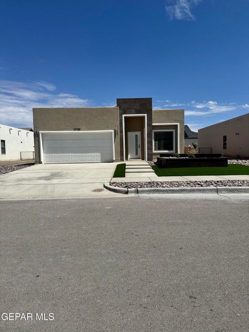 13733 Lorenz Ave, El Paso, TX, 79928-5533 | Card Image