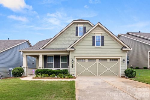 8416 Festival Way, Charlotte, NC, 28215-3275 | Card Image