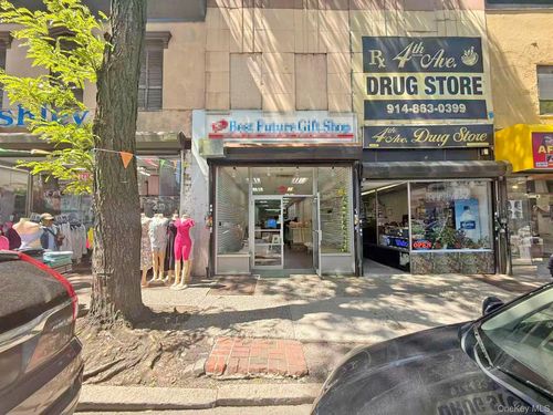 28 S 4th Ave, Mount Vernon, NY, 10550-3105 | Card Image