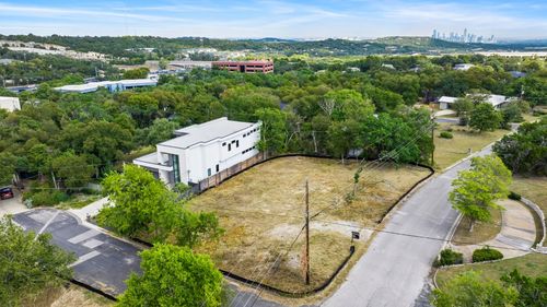 6300 Forest Hills Dr, Austin, TX, 78746-5159 | Card Image