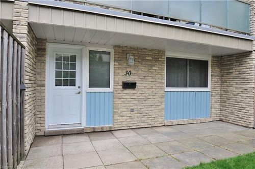 30-35 Breckenridge Dr, Kitchener, ON, N2B3H5 | Card Image