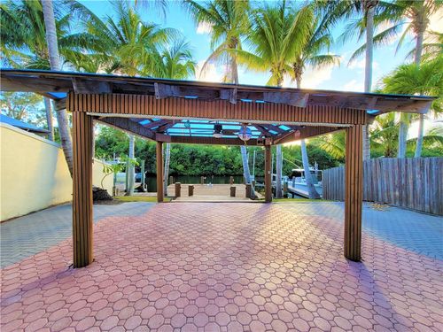 1905 Robalo Dr, Vero Beach, FL, 32960-5240 | Card Image