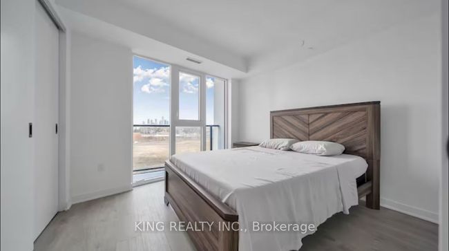 425 - 36 Zorra St, Condo with 3 bedrooms, 2 bathrooms and null parking in Etobicoke ON | Image 12