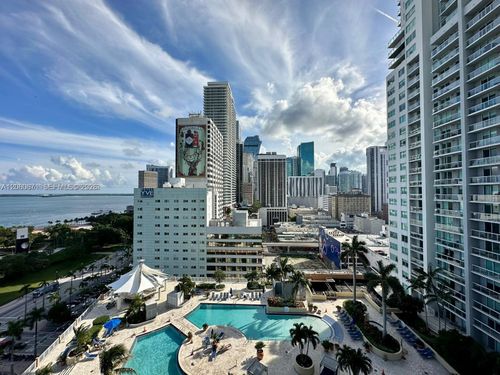 4307-244 Biscayne Blvd, Miami, FL, 33132-2286 | Card Image