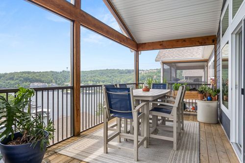 76 Barolo Ln, Camdenton, MO, 65020-5562 | Card Image