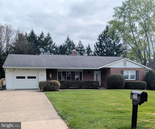 731 Saint Paul St, LEWISBURG, PA, 17837-1350 | Card Image