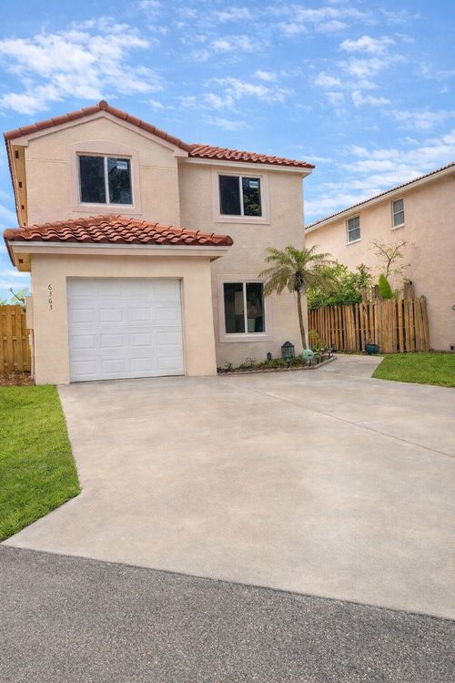 6363 Seagrape Circle, Margate, FL, 33063 | Card Image