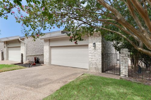 8120 Meandering Way, Austin, TX, 78759-8613 | Card Image
