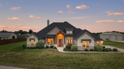 321 Rolling Meadows Dr, Waxahachie, TX, 75165-2377 | Card Image