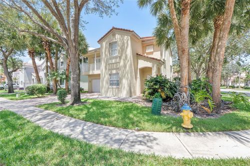7457-7457 Nw 18th Dr, Pembroke Pines, FL, 33024-1009 | Card Image