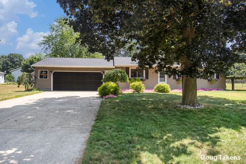 1306 Carol Dr, Hudsonville, MI, 49426-9437 | Card Image