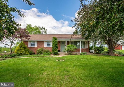 68 Swissdale Rd, BERNVILLE, PA, 19506-8306 | Card Image
