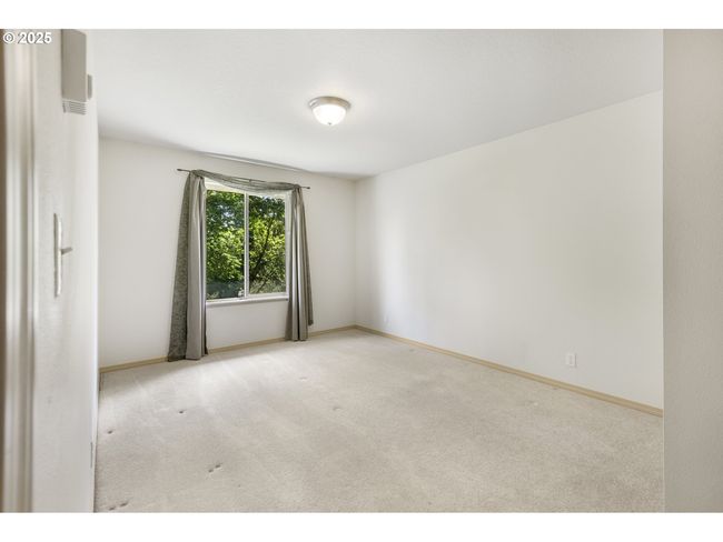 5580 Franklin Blvd, House other with 3 bedrooms, 2 bathrooms and 2 parking in Eugene OR | Image 22