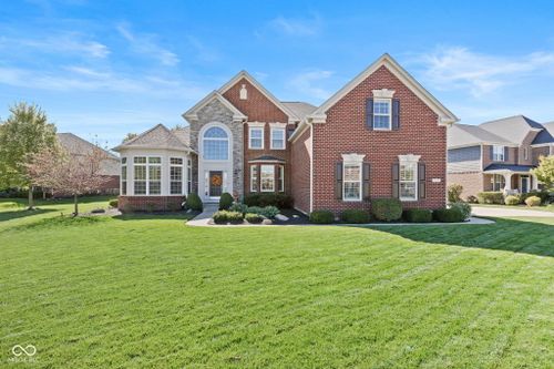 11205 Glen Avon Way, Zionsville, IN, 46077 | Card Image