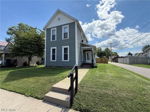 839 Locust St, Coshocton, OH, 43812-1263 | Card Image