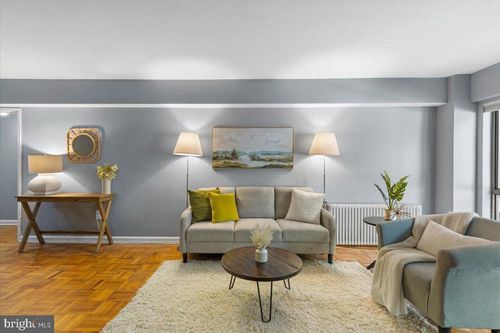 apt-202-3901 Tunlaw Rd Nw, WASHINGTON, DC, 20007-4815 | Card Image