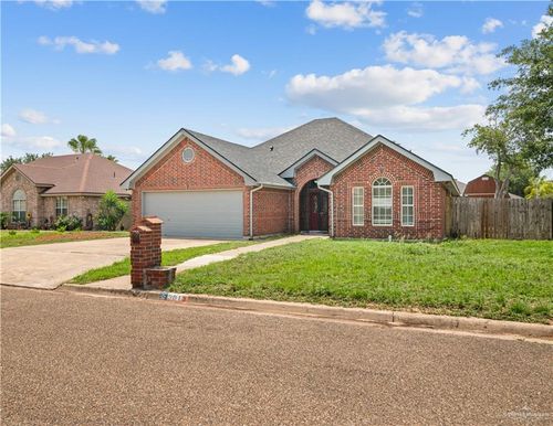 3013 Flamingo Ave, McAllen, TX, 78504-5142 | Card Image