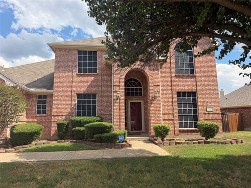 311 Holly Leaf Trl, Forney, TX, 75126-6876 | Card Image
