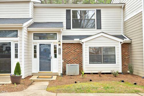 7717 Falcon Rest Cir, Raleigh, NC, 27615-2561 | Card Image