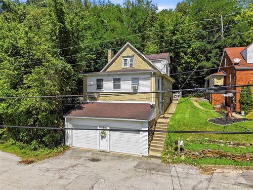 504 Howard St, Ambridge, PA, 15003-1601 | Card Image