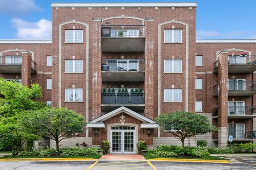apt-203-1479 N Milwaukee Ave, Libertyville, IL, 60048-1365 | Card Image