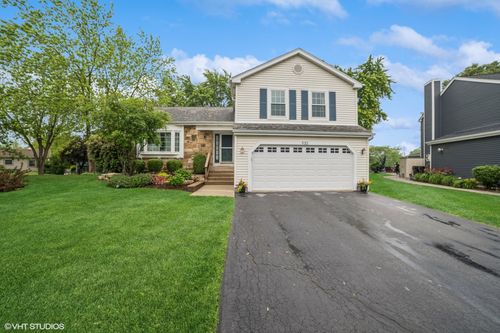 930 Bristol Trail Rd, Lake Zurich, IL, 60047-1701 | Card Image