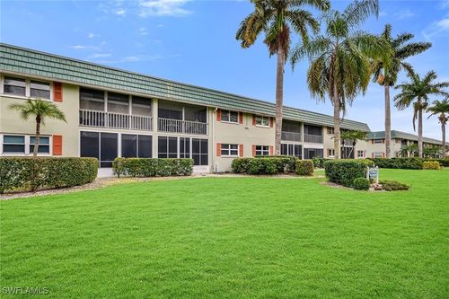 apt-3b-200 Valley Stream Dr, NAPLES, FL, 34113-4109 | Card Image