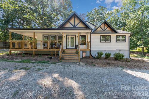 1906 New Garden Rd, Greensboro, NC, 27410-2104 | Card Image
