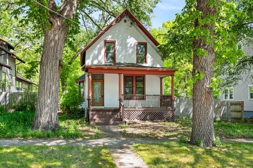 335 9th Ave S, Fargo, ND, 58103-2829 | Card Image