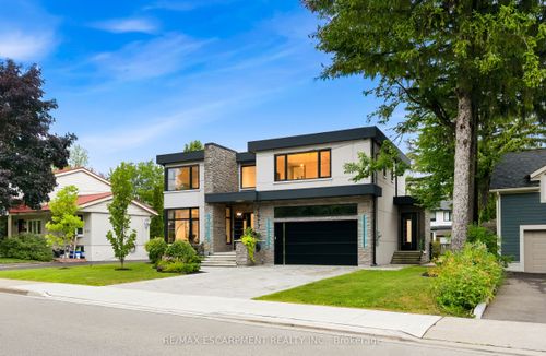 1617 Trotwood Ave, Mississauga, ON, L5G3Z8 | Card Image