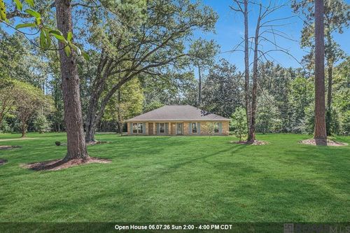 29398 Magnolia Dr, Walker, LA, 70785-7714 | Card Image