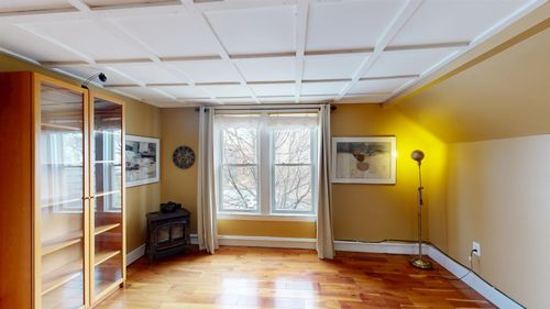 apt-4-197 S Winooski Ave, Burlington, VT, 05401-5081 | Card Image
