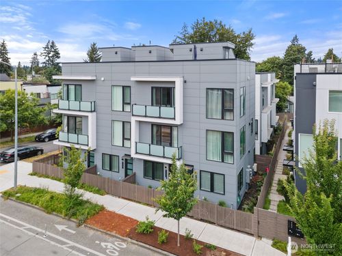8455 Delridge Way Sw, Seattle, WA, 98106-2266 | Card Image