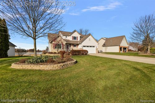 850 Glenmoor Dr, Oxford, MI, 48371-4880 | Card Image