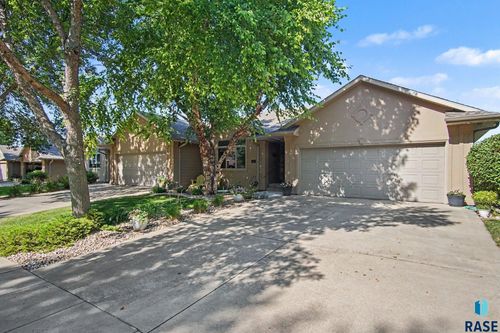 6517 S Killarney Ct, Sioux Falls, SD, 57108-3207 | Card Image