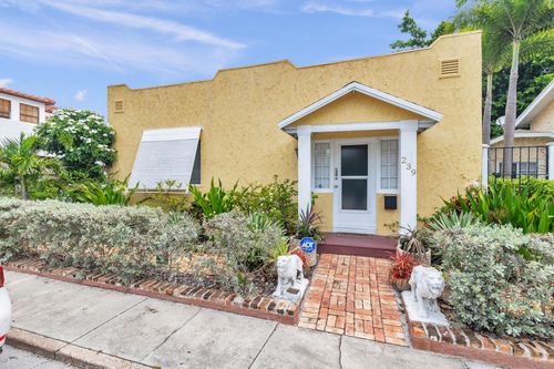 239 Lytton Ct, West Palm Beach, FL, 33405-2313 | Card Image