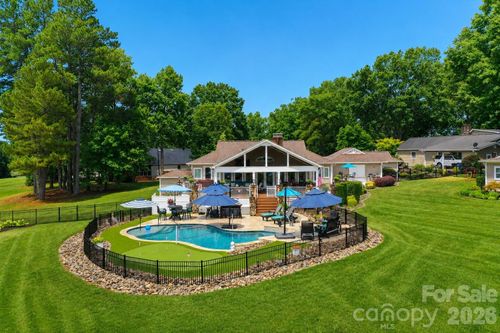 3768 Glenn Oaks Dr, Maiden, NC, 28650-8318 | Card Image