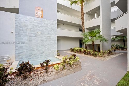 e-310-8255 Sw 152nd Ave, Miami, FL, 33193 | Card Image