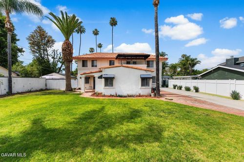 7431 Vanalden Ave, Reseda, CA, 91335 | Card Image