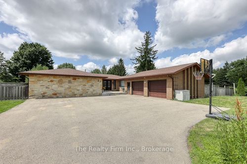 33 Clark Rd E, Ingersoll, ON, N5C3R6 | Card Image
