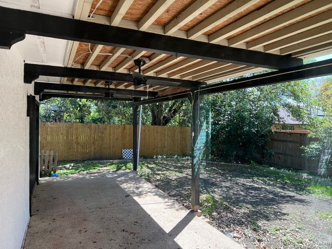 6218 Hickory Holw, House other with 3 bedrooms, 2 bathrooms and null parking in Windcrest TX | Image 15