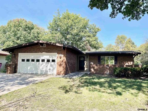 3820 Locust Street, Lincoln, NE, 68516 | Card Image