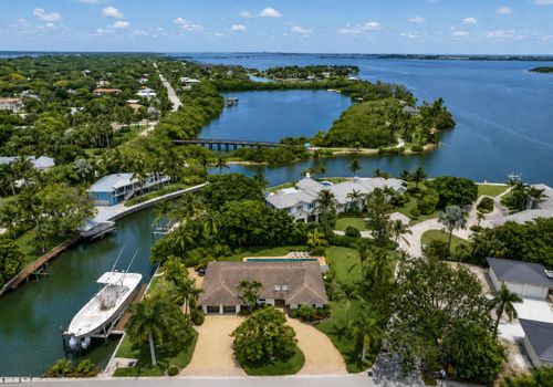 2 Island Rd, Sewalls Point, FL, 34996-7005 | Card Image
