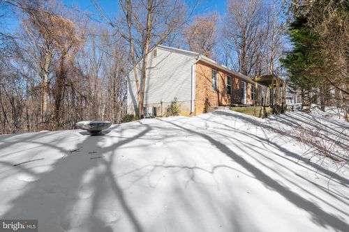 9550 N Side Dr, OWINGS, MD, 20736-4015 | Card Image