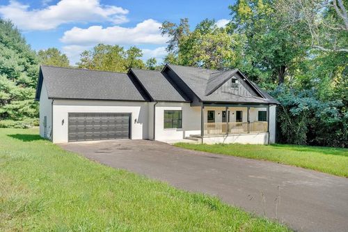 1530 Springboro Rd, Cookeville, TN, 38506-5145 | Card Image