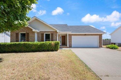 1316 Meredith Way, Clarksville, TN, 37042-8540 | Card Image