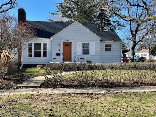 1219 Healey St, Champaign, IL, 61821-3818 | Card Image